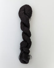 Load image into Gallery viewer, 100% Alpaca Yarn - Midnight - Lace Weight
